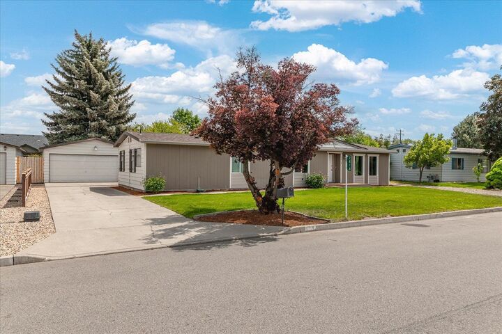 Property Photo:  2818 N Joel Rd  WA 99002 
