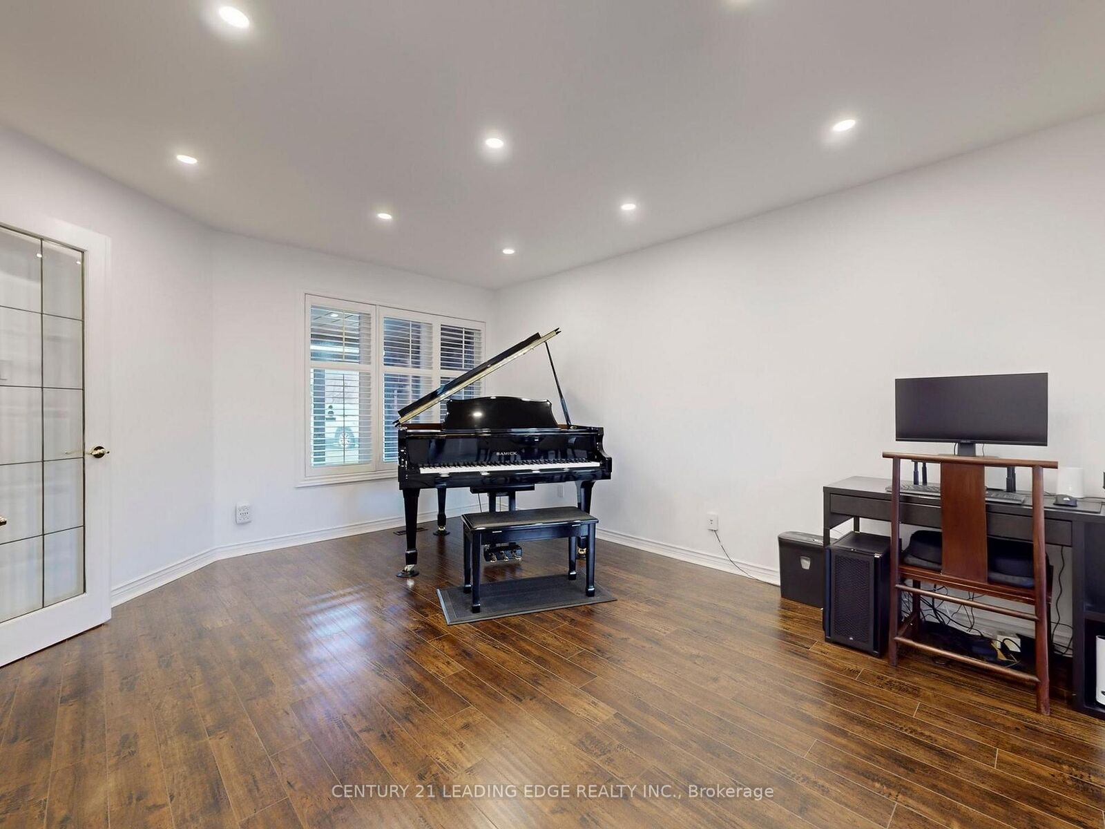 Property Photo:  77 Sunbird Boulevard  ON L4P 3V8 