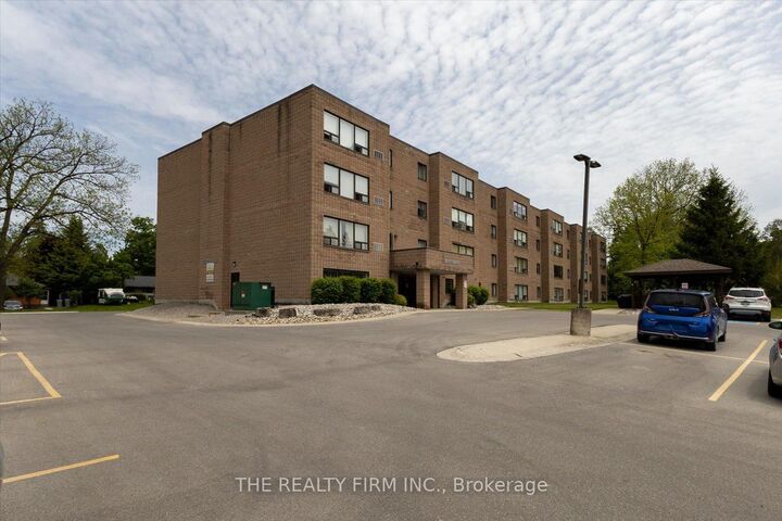 Property Photo: 220 Duke Street 207 ON N7G 1S3