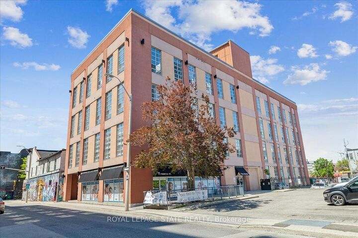 11 Rebecca Street 105 — photo 1