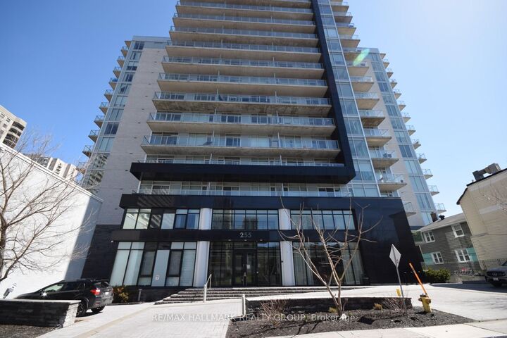 255 Bay Street 1412 — photo 1