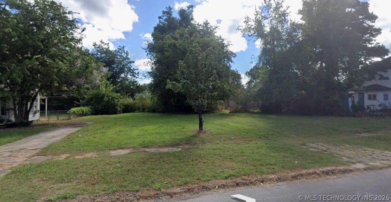 Property Photo:  1149 Cherry Street  OK 74403 