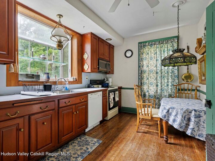 Property Photo: 80 S Ohioville NY 12561