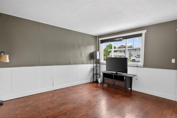 Property Photo:  2798 10th Ave  BC V9Y 2N9 