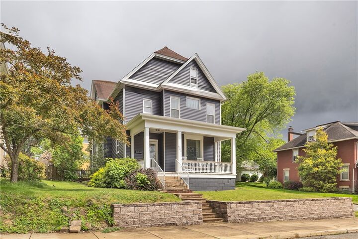 Property Photo: 621 Cedar St PA 15642