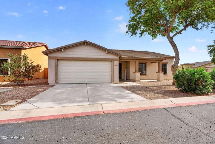 Property Photo: 2069 E Cochise Avenue AZ 85119