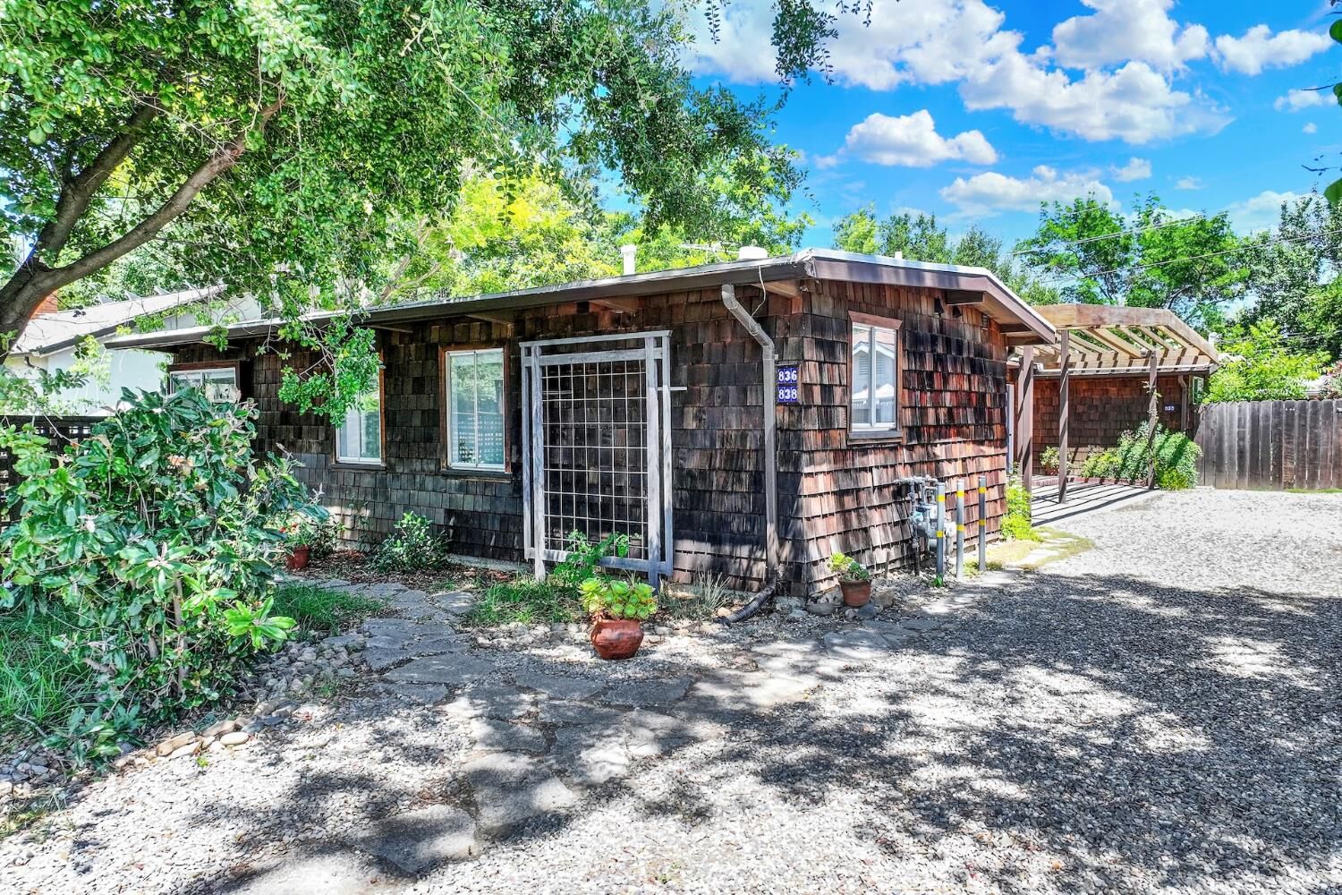 Property Photo:  836 838 Eureka Avenue  CA 95616 