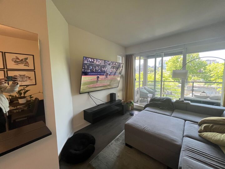 Property Photo: 1628 West 4th Avenue 410 BC V6J 0G6