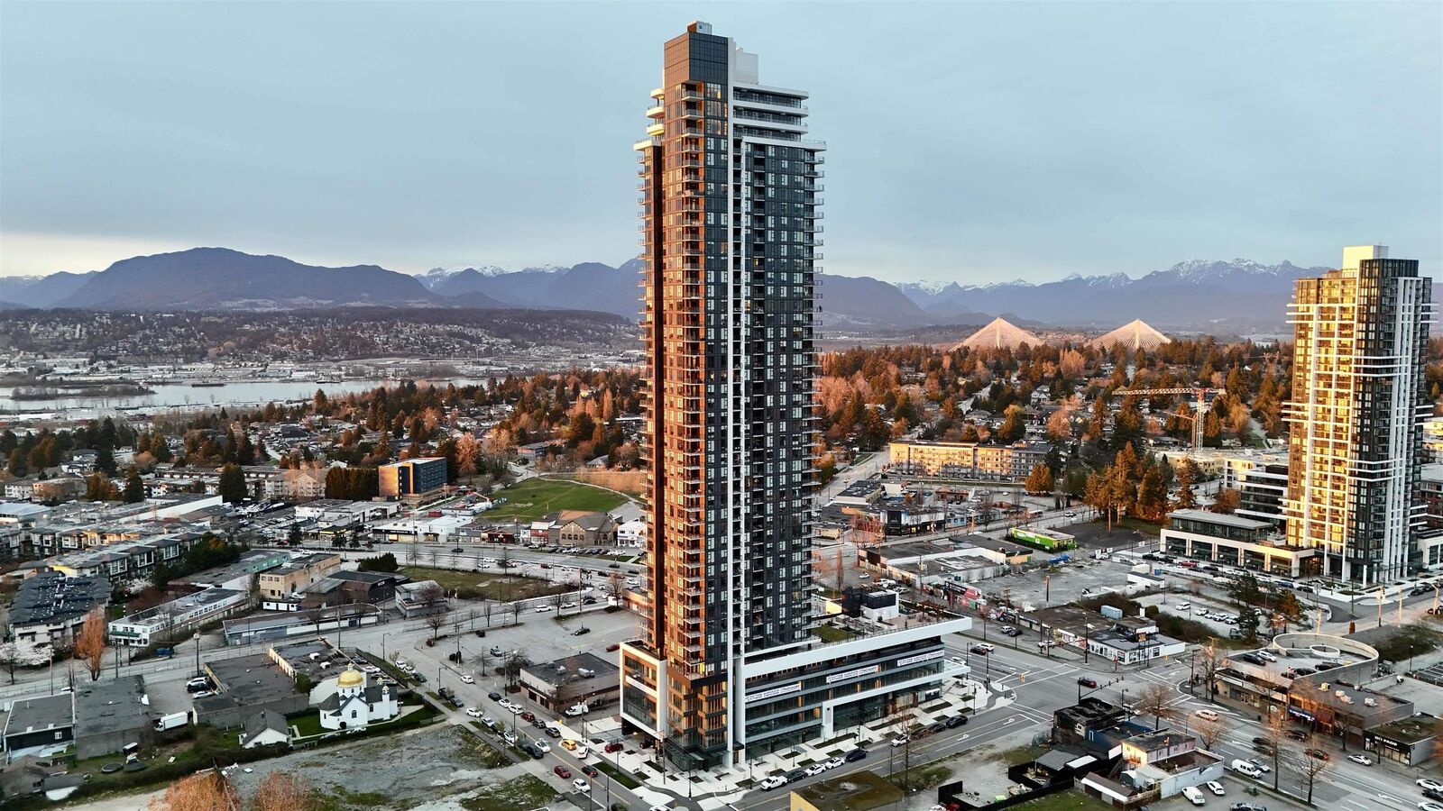 Property Photo: 10750 135A Street 1705 BC V3W 4E8