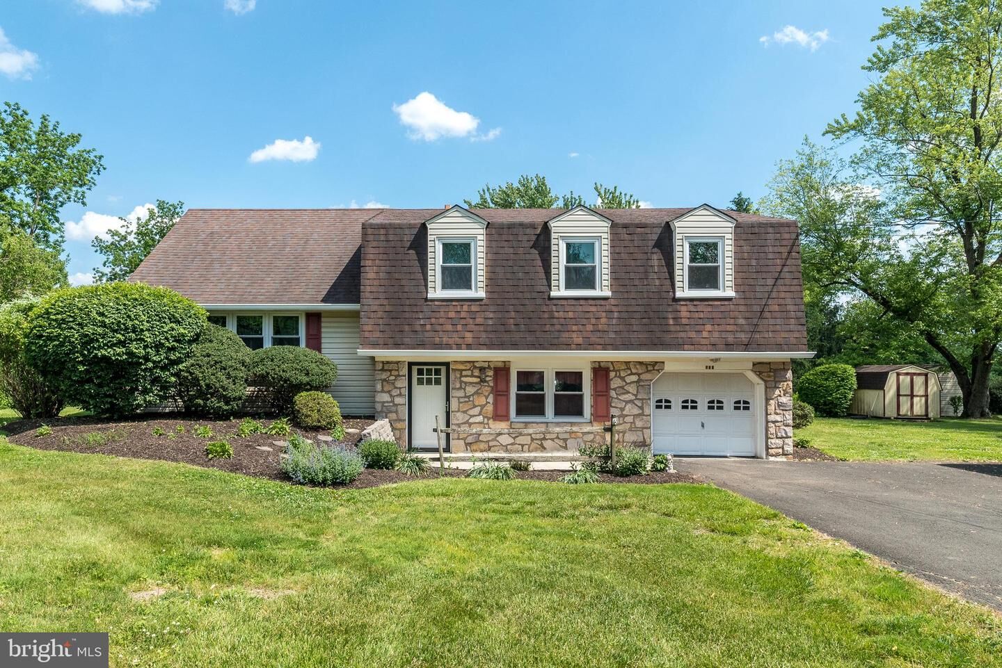 Property Photo:  511 Upper Stump Road  PA 18914 