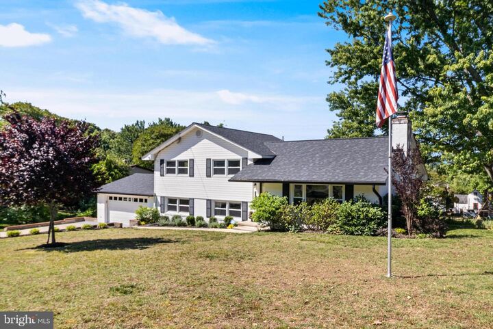 Property Photo:  21807 Potomac View Drive  MD 20650 