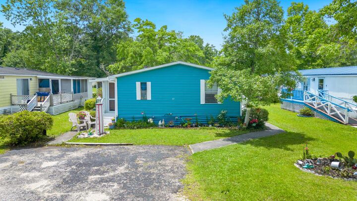 Property Photo: 17 Crooked Island Circle SC 29576