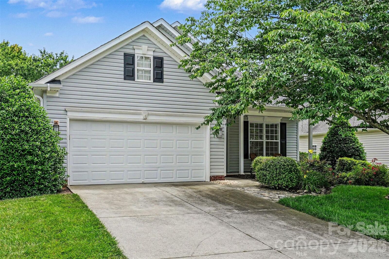 Property Photo:  877 Platinum Drive  SC 29708 