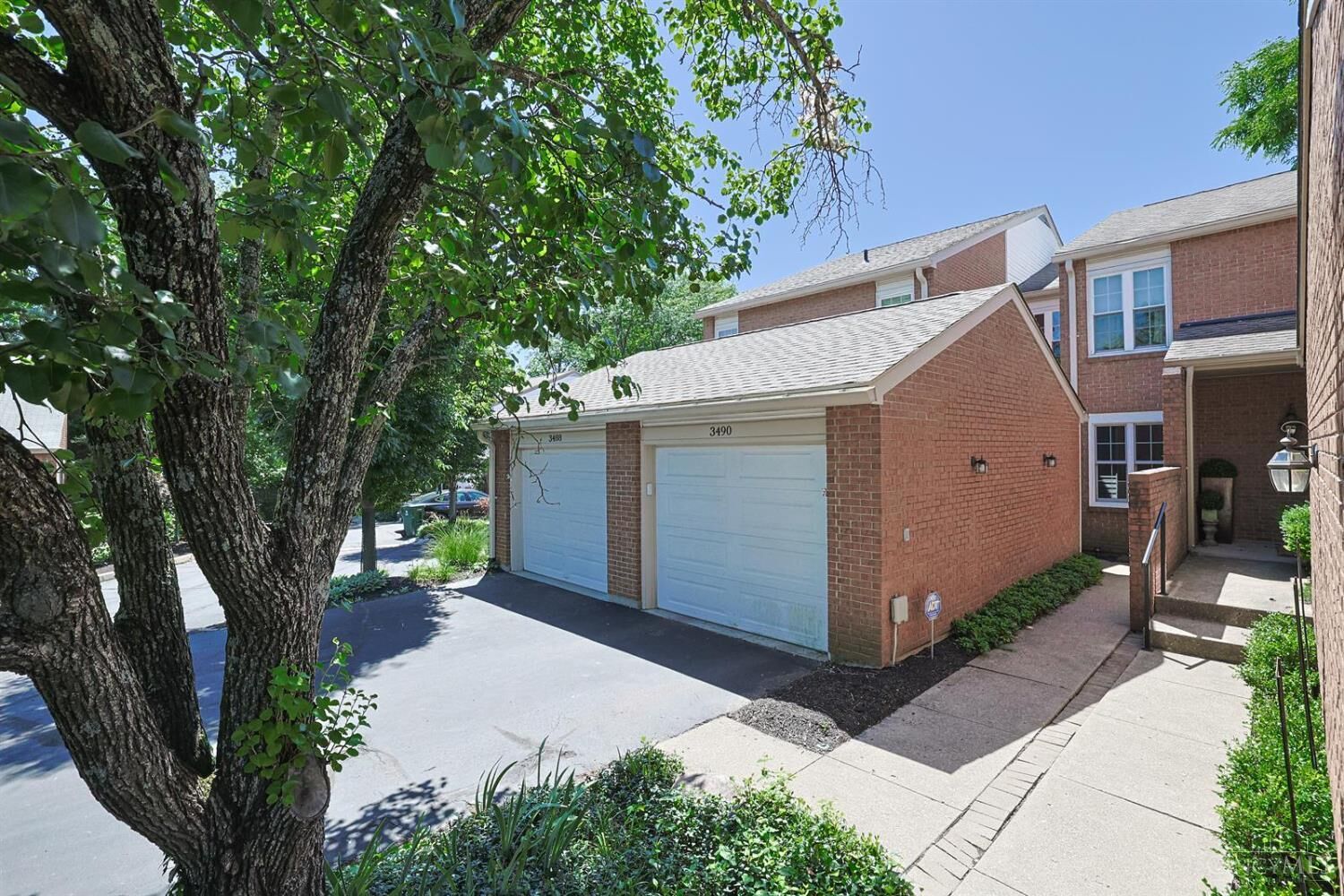 Property Photo:  3488 Forestoak Court  OH 45208 