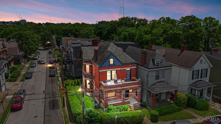 Property Photo:  2412 Fairview Avenue  OH 45219 