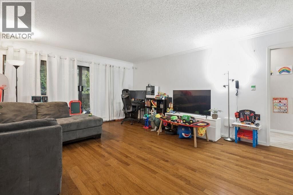 Property Photo: 444 West 49th Avenue 211 BC V5Y 3V4