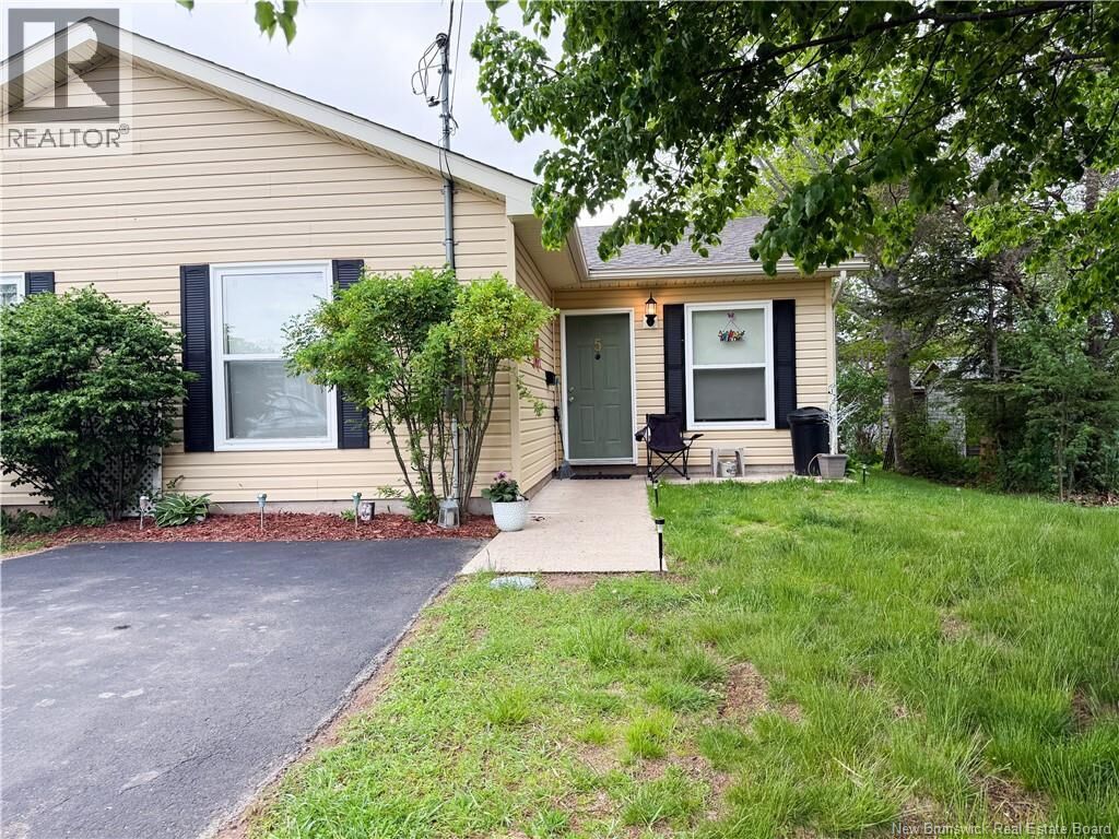 Property Photo: 5 Imperial Drive NB E4E 0A7
