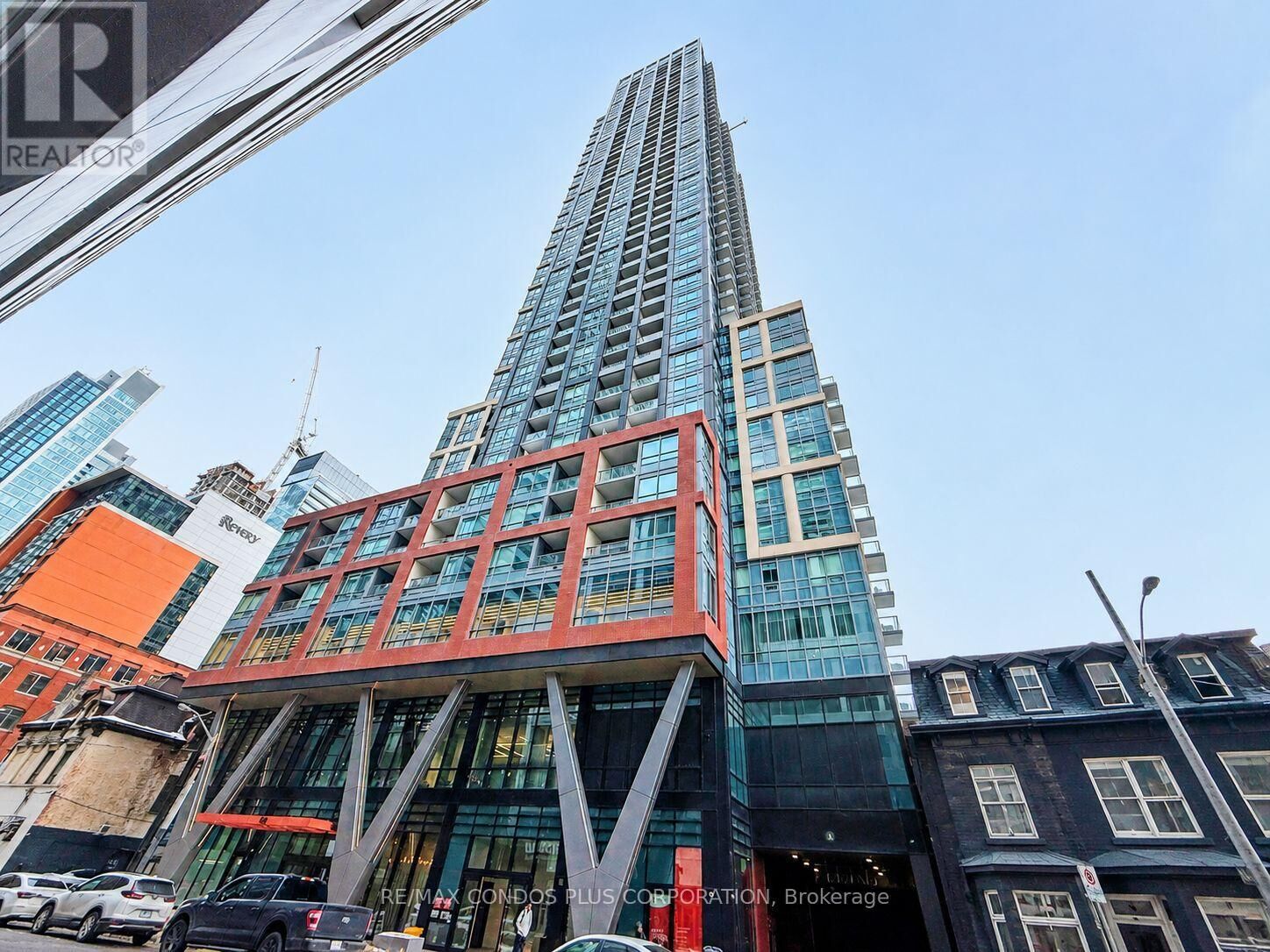 Property Photo:  108 Peter Street 3701  ON M5V 2G7 