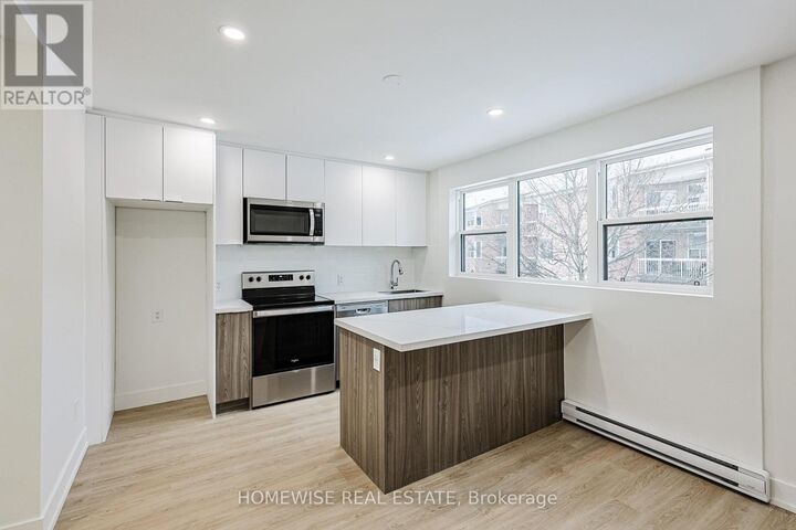 Property Photo:  100 Liberty Street North 10B  ON L1C 2M1 