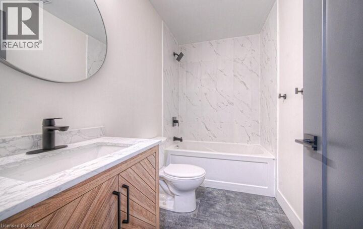 Property Photo:  1 Bond Street 3  ON N1R 4B2 