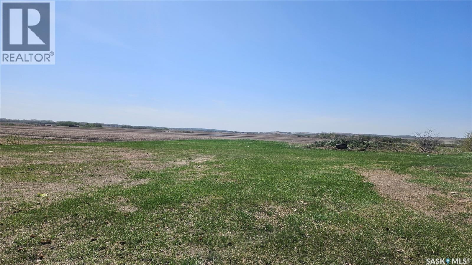 Property Photo:  72 Highway 2  SK S0K 4P0 