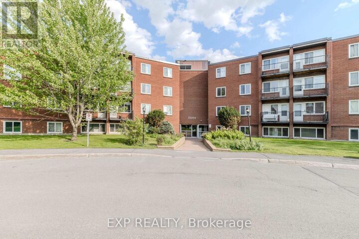 2044 Arrowsmith Drive 404 B — photo 1