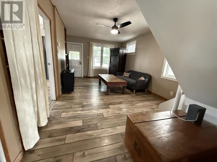 Property Photo:  189 Banning St  ON P7B 3J2 
