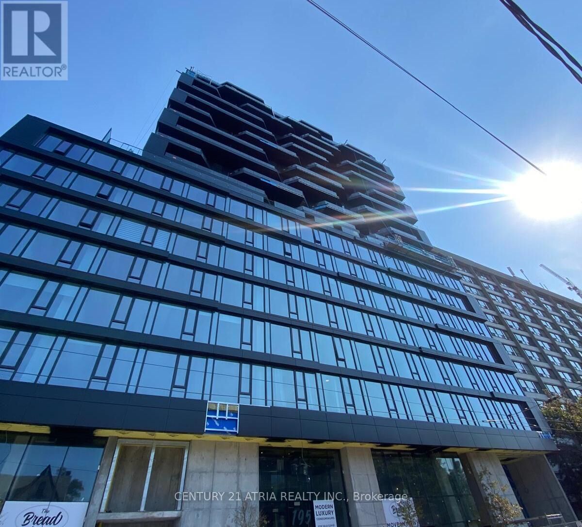 Property Photo: 195 McCaul Street 713 ON M5T 1W6