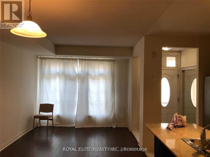 Property Photo:  7 Brighton Place 42  ON L4J 0H1 