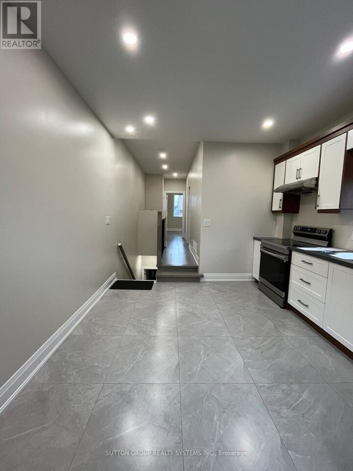 Property Photo:  213 Osler Street 2nd Fl  ON M6N 2Z2 