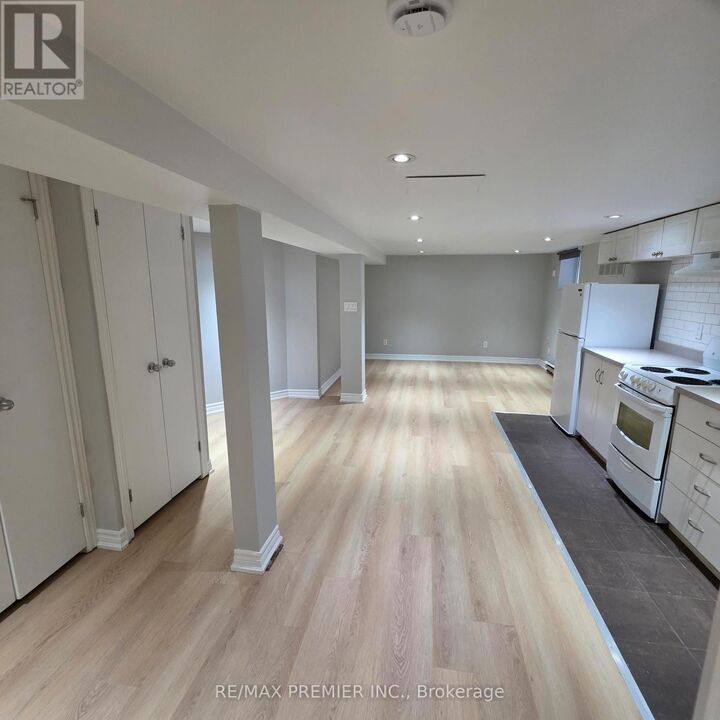 Property Photo: 1487 King Street ON M6K 1J4