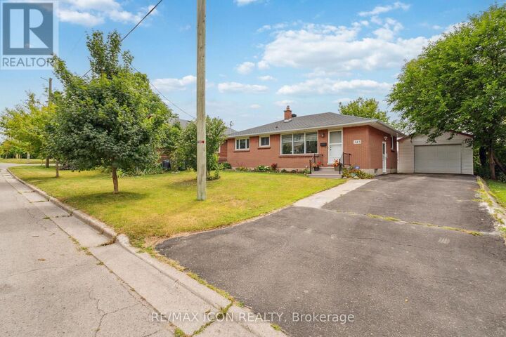 Property Photo:  145 Gladstone Avenue  ON N5Z 3R7 
