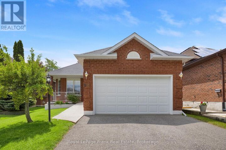 Property Photo: 92 West Side Drive ON L1C 4Y9