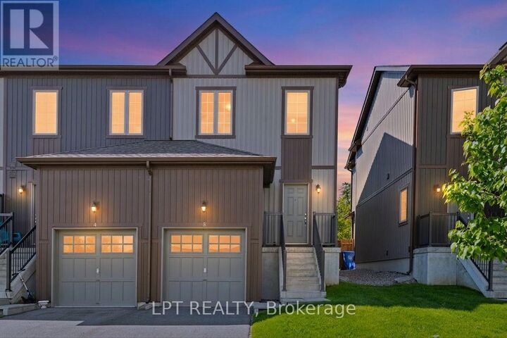 Property Photo: 110 Grew Boulevard Th05 ON L0E 1L0
