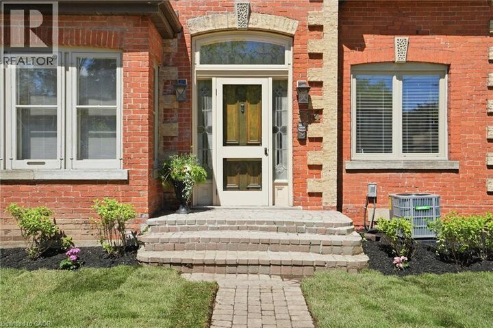Property Photo:  314 Hess Street South  ON L8P 3P8 