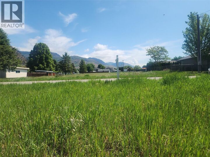 Property Photo: 17th Street BC V0H 1H0