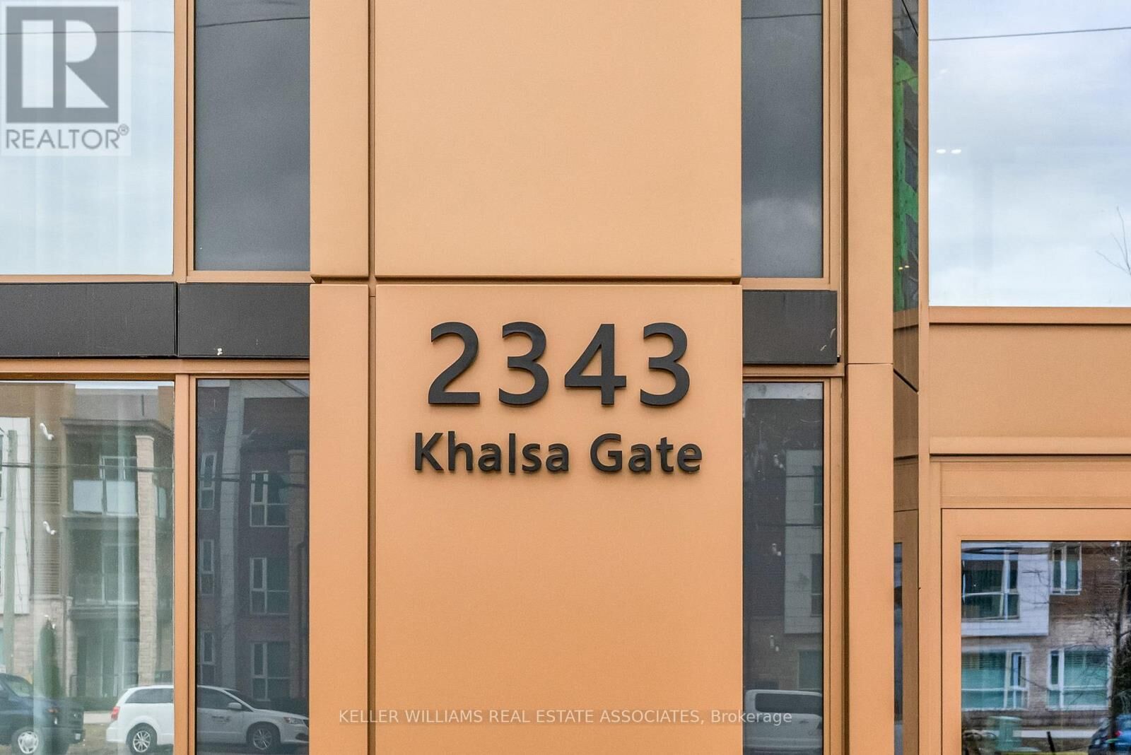 Property Photo: 2343 Khalsa Gate 701 ON L6M 5R6