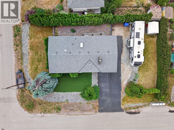 Property Photo:  1685 Jonathan Road  BC V1P 1A7 