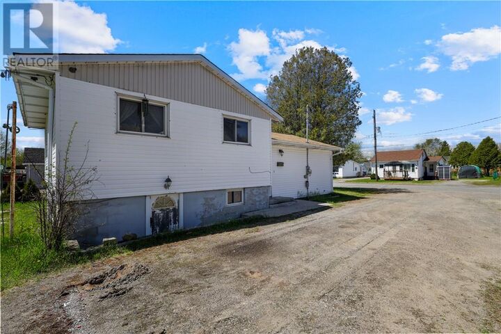 Property Photo:  481 Adelaide Street  ON P5E 1L5 