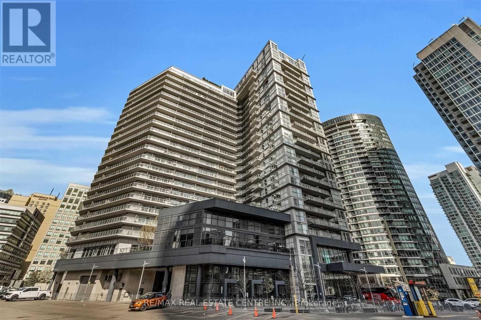 Property Photo:  352 Front Street West 1413  ON M5V 0K3 