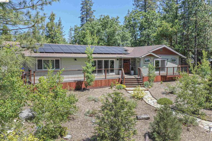 Property Photo:  19553 Elder Ln  CA 95321 