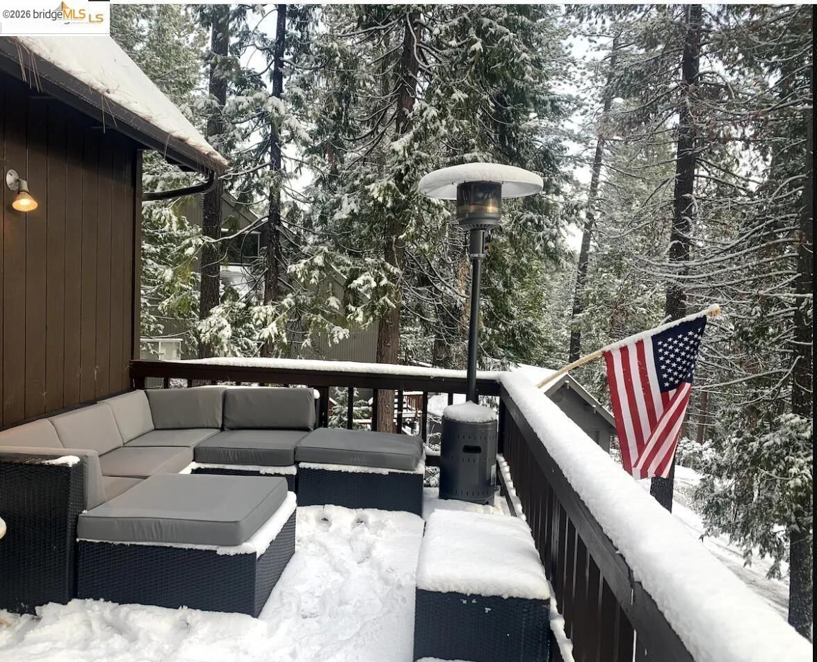 Property Photo: 26600 Inyo Dr CA 95335
