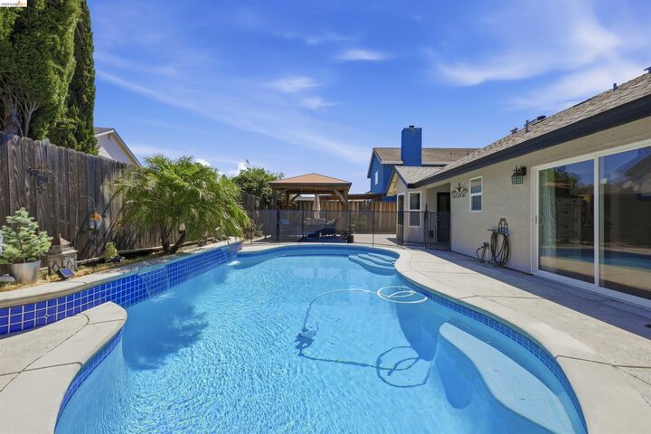 Property Photo:  8245 Auberry Dr  CA 95828 