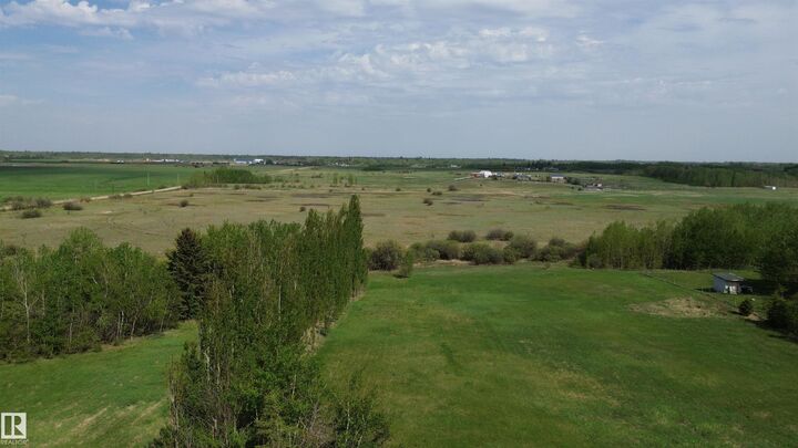 Property Photo:  57517 Lily Lake Road 21&Amp23  AB T0G 1L2 