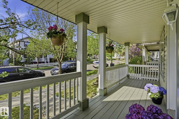 Property Photo:  2049 Tanner Wynd NW  AB T6R 2R4 