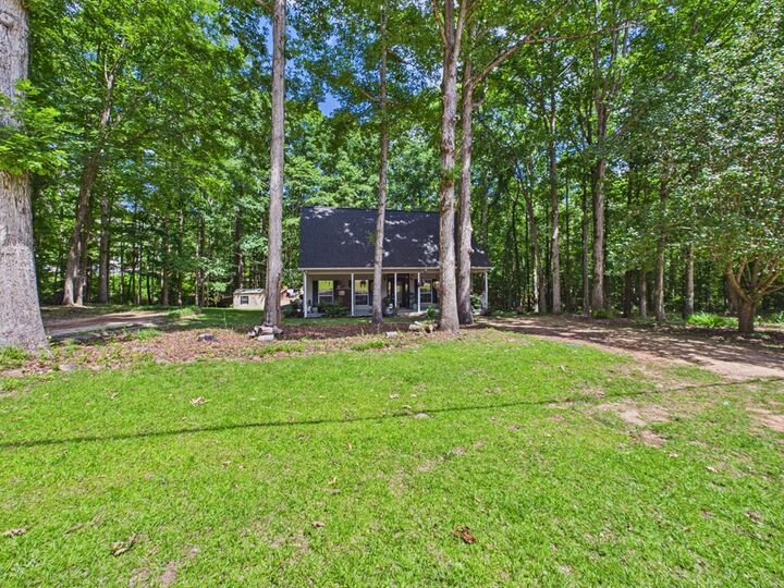 Property Photo:  1193 County Road 0500  AL 36854 