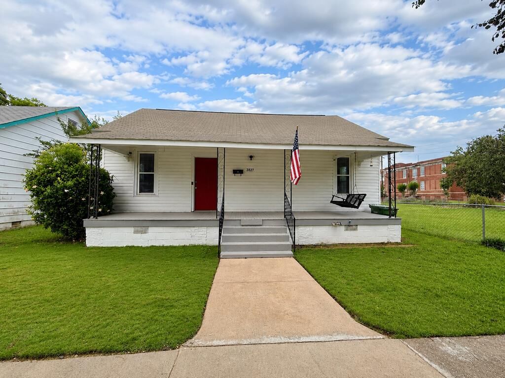 Property Photo:  3827 1st Avenue  GA 31904 
