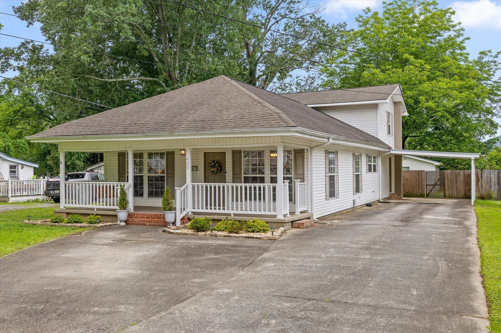 Property Photo: 420 S Houston Street AL 35768