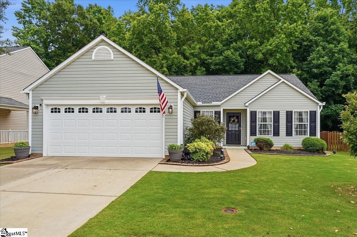 Property Photo: 612 Westbury Way SC 29680