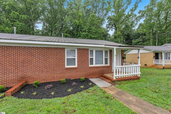 Property Photo: 216 Victor Court Apt 9 &Amp 10 SC 29651